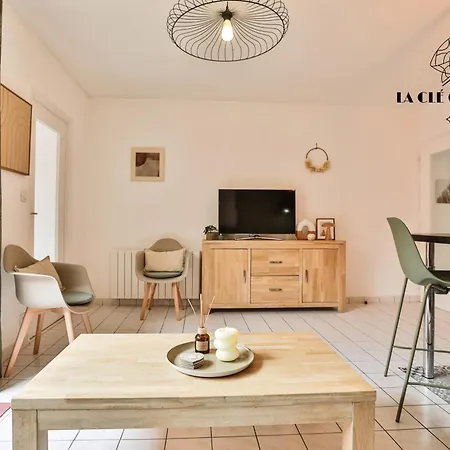 Oasis Sablaise Proche De *